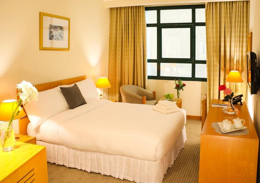 Amt Mena Aparthotel Doha Buitenkant foto