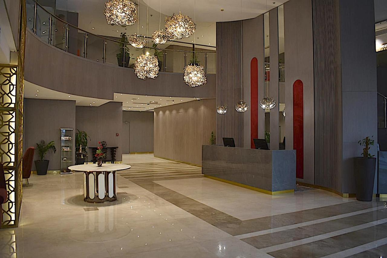 Amt Mena Aparthotel Doha Buitenkant foto