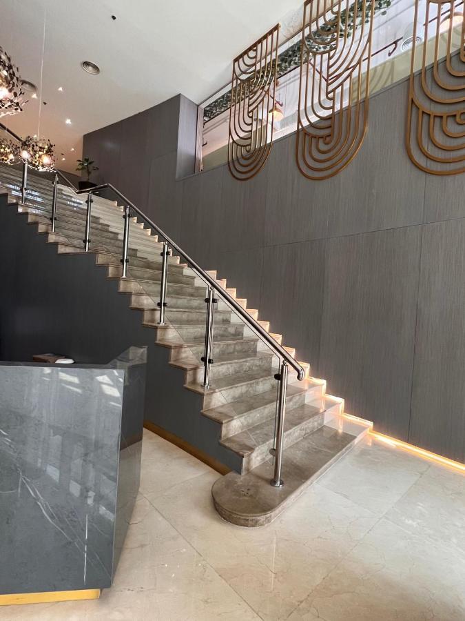 Amt Mena Aparthotel Doha Buitenkant foto