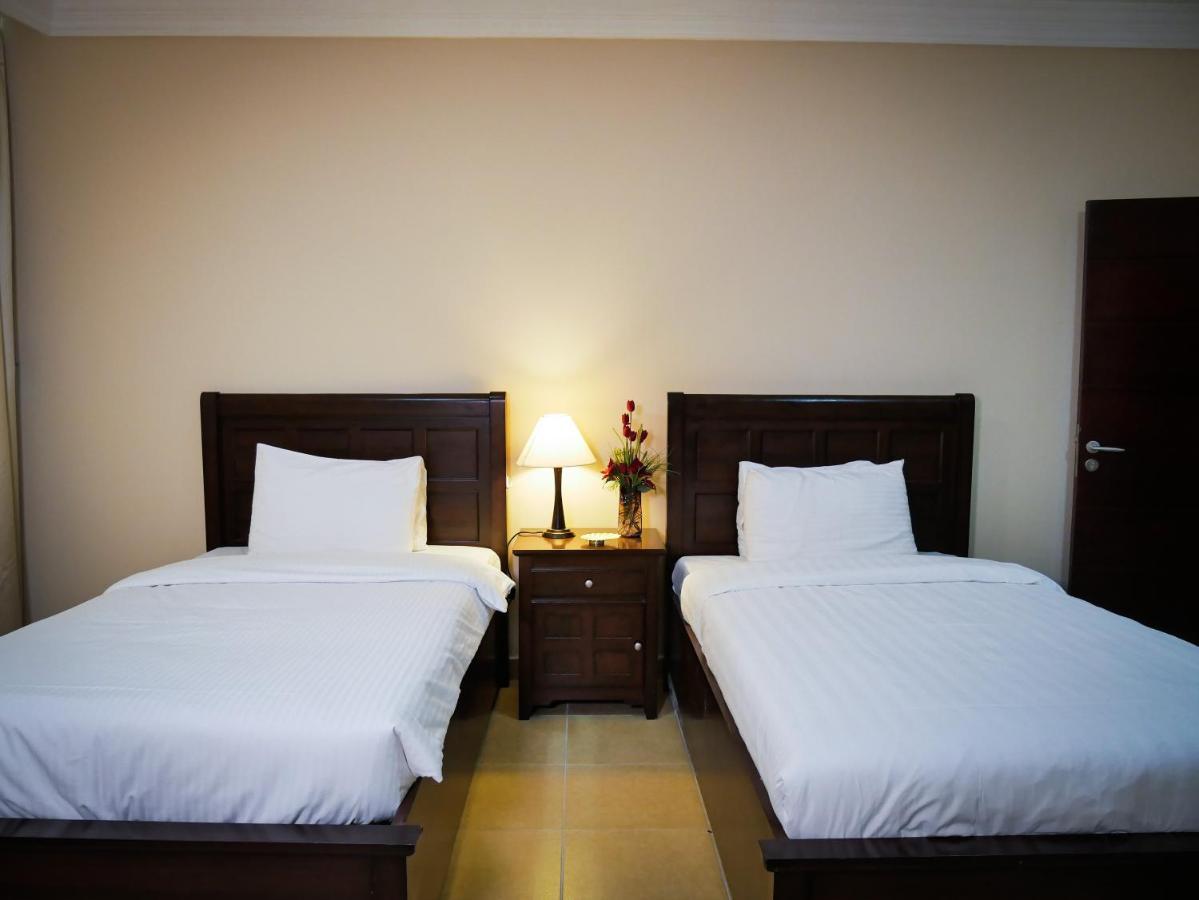 Amt Mena Aparthotel Doha Buitenkant foto