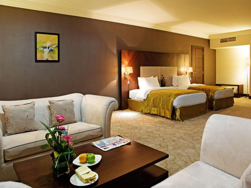 Amt Mena Aparthotel Doha Buitenkant foto
