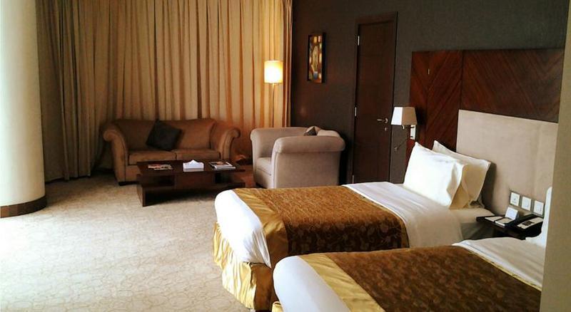 Amt Mena Aparthotel Doha Buitenkant foto