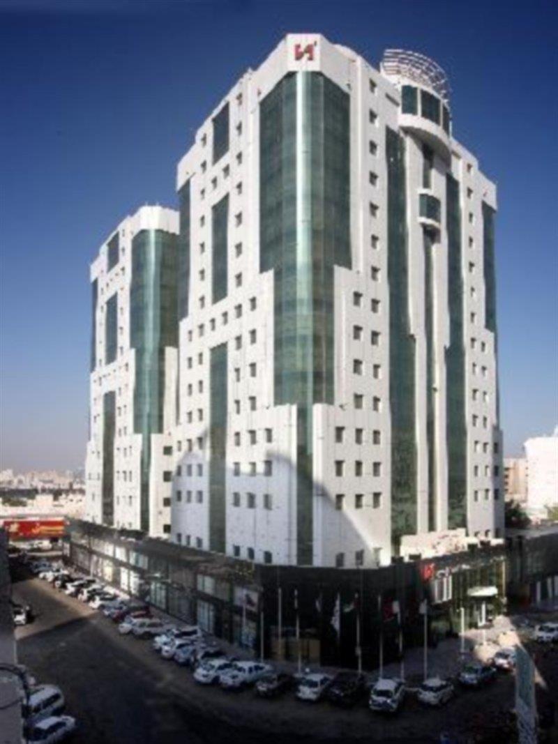 Amt Mena Aparthotel Doha Buitenkant foto