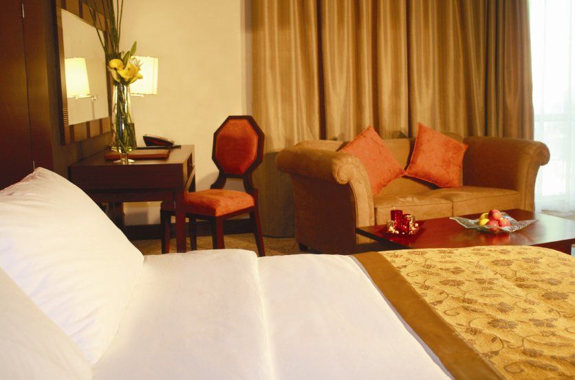 Amt Mena Aparthotel Doha Buitenkant foto